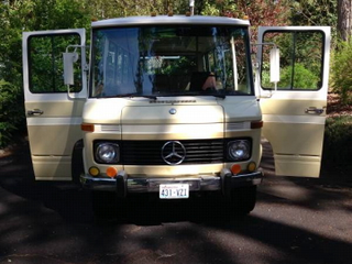Illustration for article titled A 1972 Mercedes 309D Bus For $16,800?